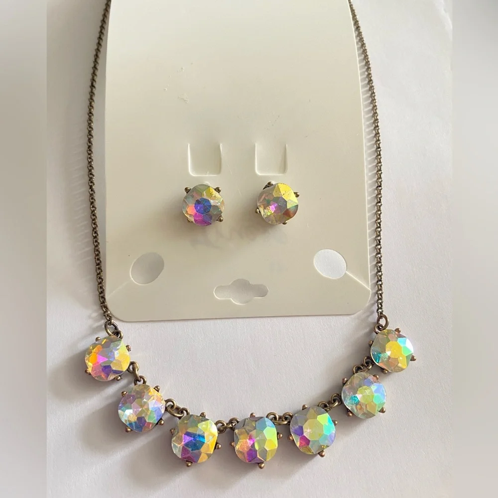 Aurora Borealis Facetted Rhinestone Glass Necklace And Earrings Set Iridescent